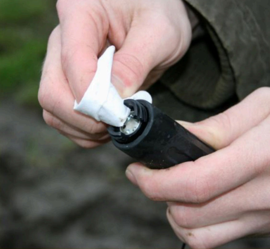 Dried and cleaned expanded beam connector